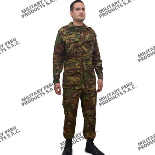 Uniforme hexacam1